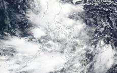 NASA-NOAA卫星跟踪菲律宾的热带低压Podul