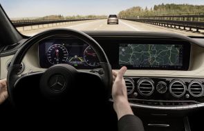 2018年梅赛德斯 - 奔驰S级轿车的仪表板图片发布