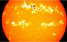 太阳表面附近的等离子体流动解释了太阳黑子 其他太阳现象
