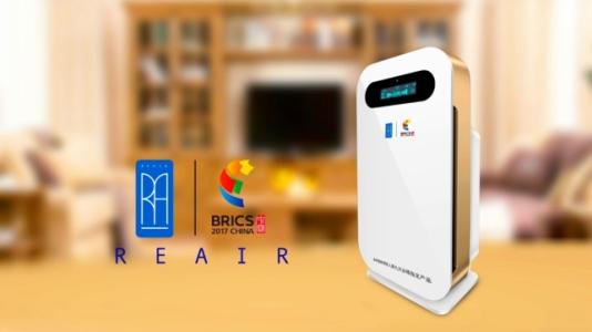 科技公司继续推出专门为他们设计的新产品和改进产品