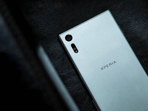 索尼Xperia XZ屏幕 电池 充电端口Flex拆解评论