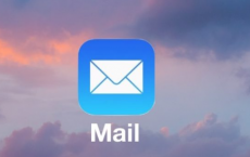 如何在iOS Mail中的邮件线程顶部显示最新消息