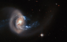 天文学家说 星系的小合并是恒星形成的重要驱动因素