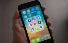 教大家遇到苹果手机更新iOS13.3系统的时候一直卡在请求更新怎么办