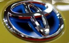 丰田推出改型氢轿车以取代特斯拉