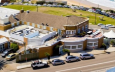 悉尼酒店业者安德鲁·拉扎鲁斯买下海滩酒店Merewether