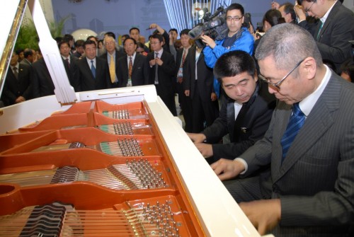 2010瓦格纳钢琴进驻上海世博会生命阳光馆，2019世界互联网大会继续再放异彩