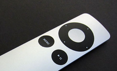 新的Apple TV遥控器带有触摸板