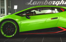 兰博基尼Huracan亮绿色带来了这款超级跑车的另一个方面
