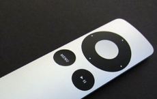 新的Apple TV遥控器带有触摸板