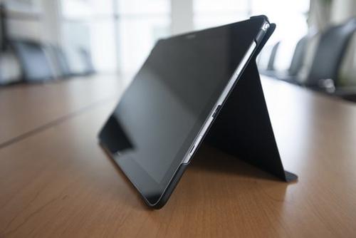 微软新专利揭示了Surface手机