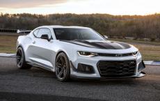 雪佛兰为2020 NASCAR杯系列切换Camaro ZL1和Camaro ZL1 1LE