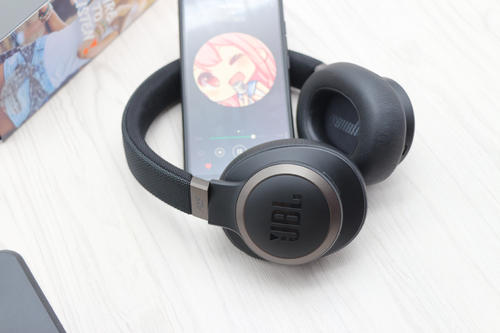 JBL LIVE 500BT耳机评测声音可靠续航
