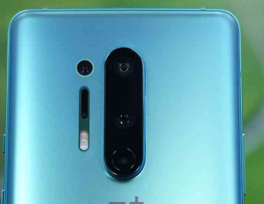 OnePlus 8 Pro智能手机彩色滤镜相机更新将限制功能 
