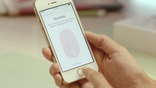 使用屏幕Touch ID的Apple将从2020 iPhone中删除Face ID