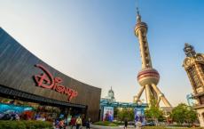 迪士尼通过新的安全措施开放了上海公园