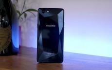 Realme C2评论电池寿命长但显示效果会更好