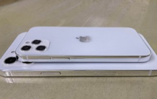 苹果iPhone 12阵容假人揭示了背面的设计 