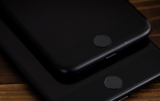 2020苹果iPhone可能具有显示屏上的Touch ID和Face ID