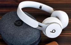 BEATS推出可消除噪音的SOLO PRO入耳式耳机