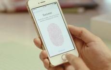 使用屏幕Touch ID的Apple将从2020 iPhone中删除Face ID