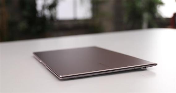 三星Galaxy Book S令人印象深刻 从轻到薄