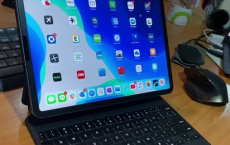 苹果iPad Pro首次推出了自带触摸板的键盘套