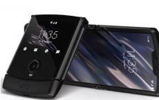 摩托罗拉Razr翻盖手机和可折叠显示屏以及Snapdragon 710