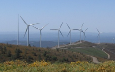 可再生能源在欧盟发电中取代了化石燃料 
