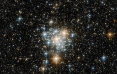 哈勃望远镜小麦哲伦星云中的年轻星团