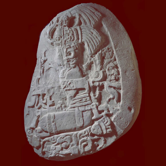 位于危地马拉La Corona遗址的1,500年历史的玛雅祭坛。 图片来源：危地马拉城国家考古和民族学博物馆/拉科罗纳地区考古项目。