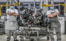 宾利生产了最后的6.75升V8发动机 结束了长达61年的生产运行 