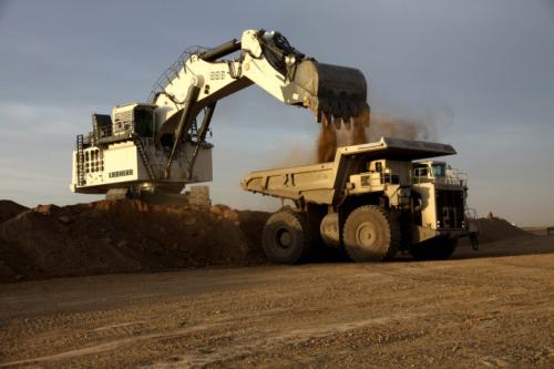 QRC呼吁工业界反对反采矿活动家 