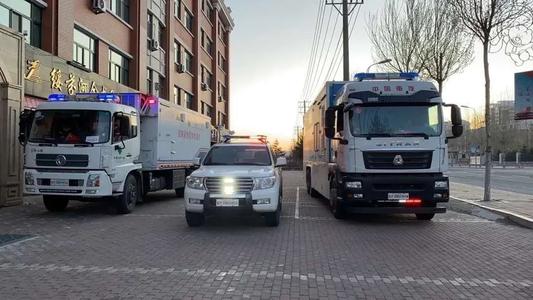 援助隋的医学专家还没有回国 又去了这支英雄的队伍里帮忙