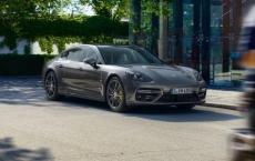 新的保时捷Panamera Turbo的速度和雷克萨斯的LF-A一样快